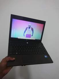 A picture of laptop hp elitebook core i3