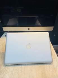 A picture of MAC BOOK PRO