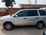 A picture of Honda pilot painted 2005