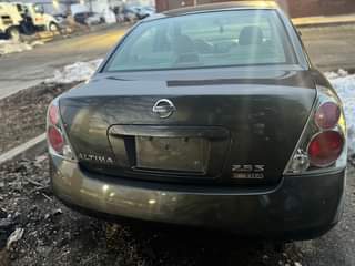 A picture of 2005 Nissan Altima