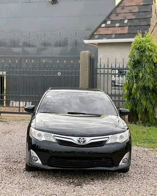 A picture of TOYOTA CAMRY