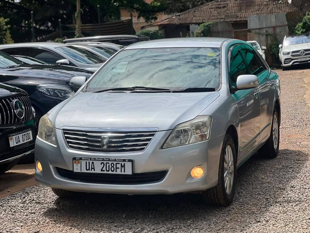 A picture of TOYOTA PREMIO 2010