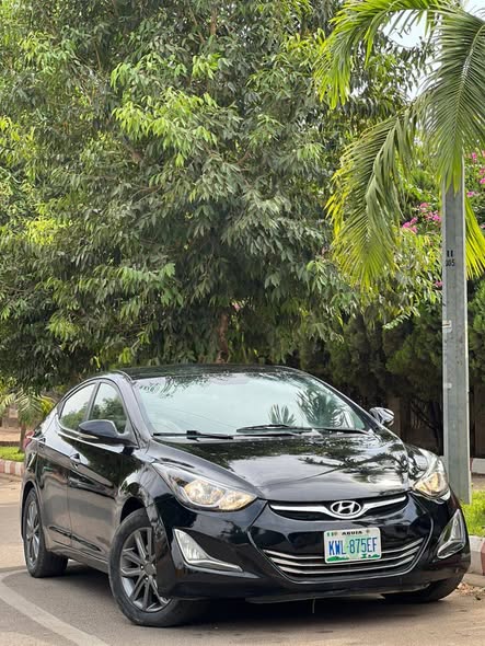 A picture of Super cheap fuel economy 2014 full option Hyundai Elantra going