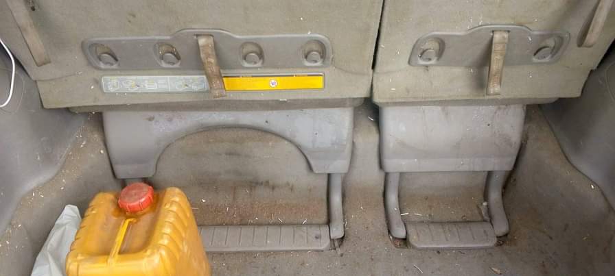 A picture of Toyota sienna 2004