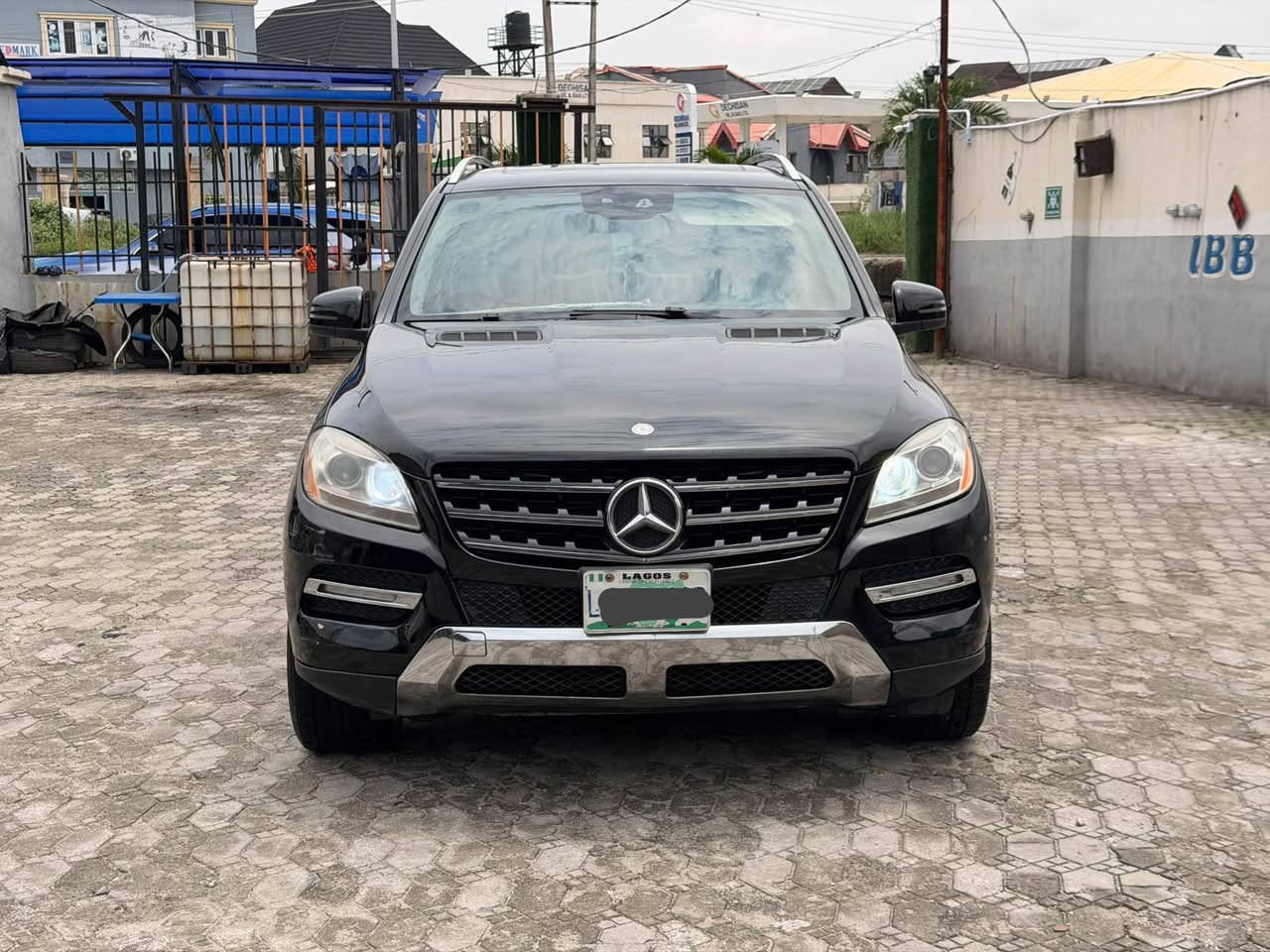 A picture of Mercedes Benz ML350 2013