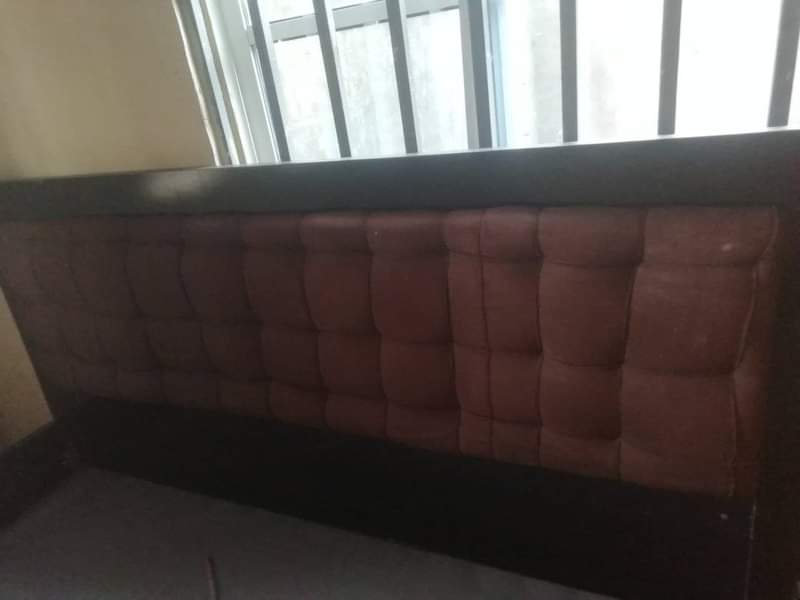 A picture of Relocation sales mattress 150k BEDFRAME 160K USED FOR 18MONTHS 08166711750