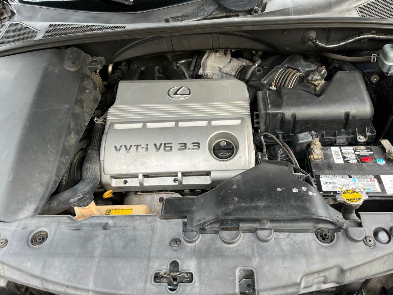 A picture of Lexus RX330