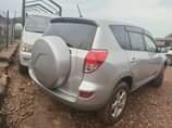 A picture of 32 5m Rav4 Push to Start Button very good condition