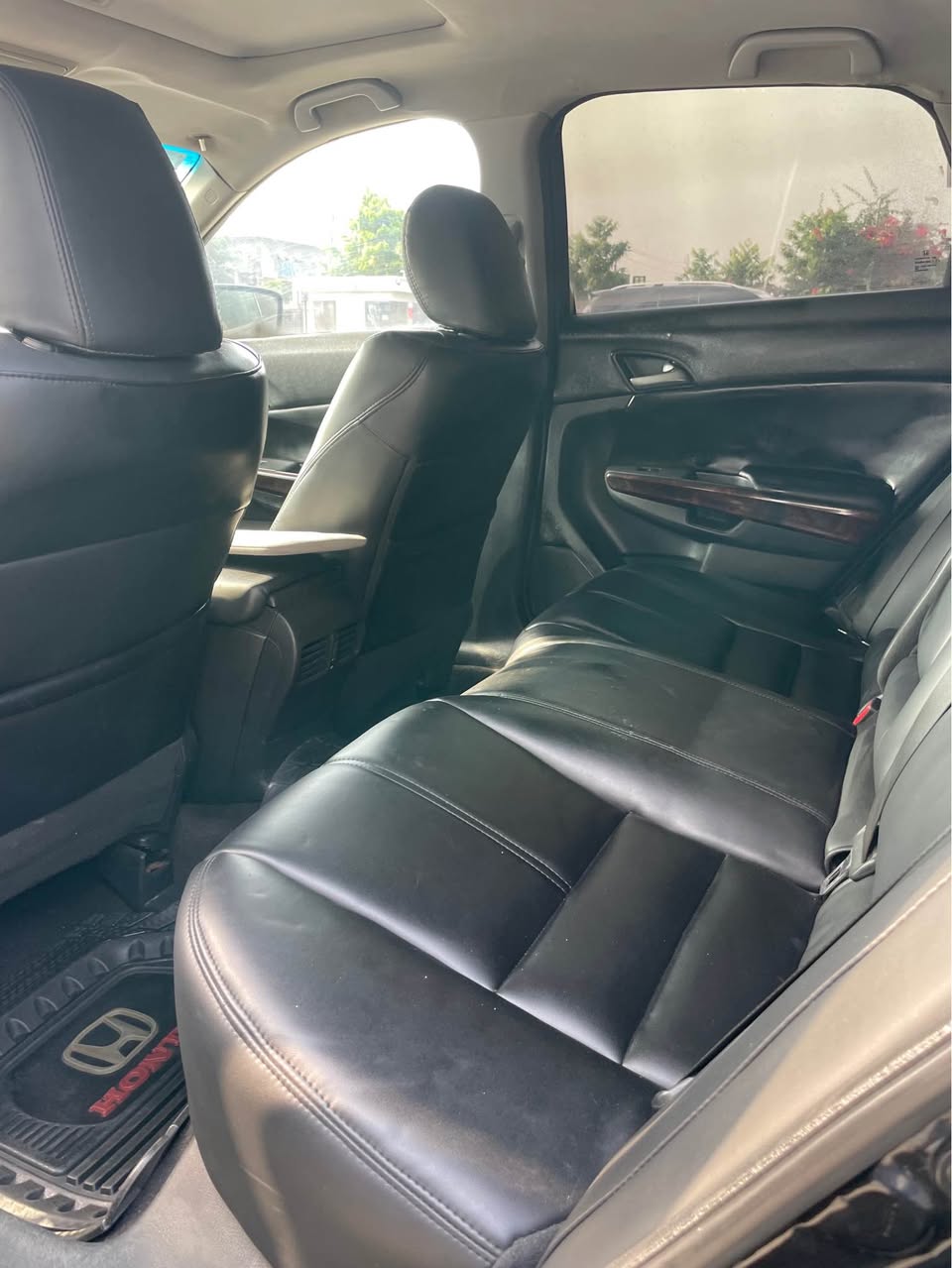 A picture of Registered well used 2011 Honda Crosstour Buy and drive
