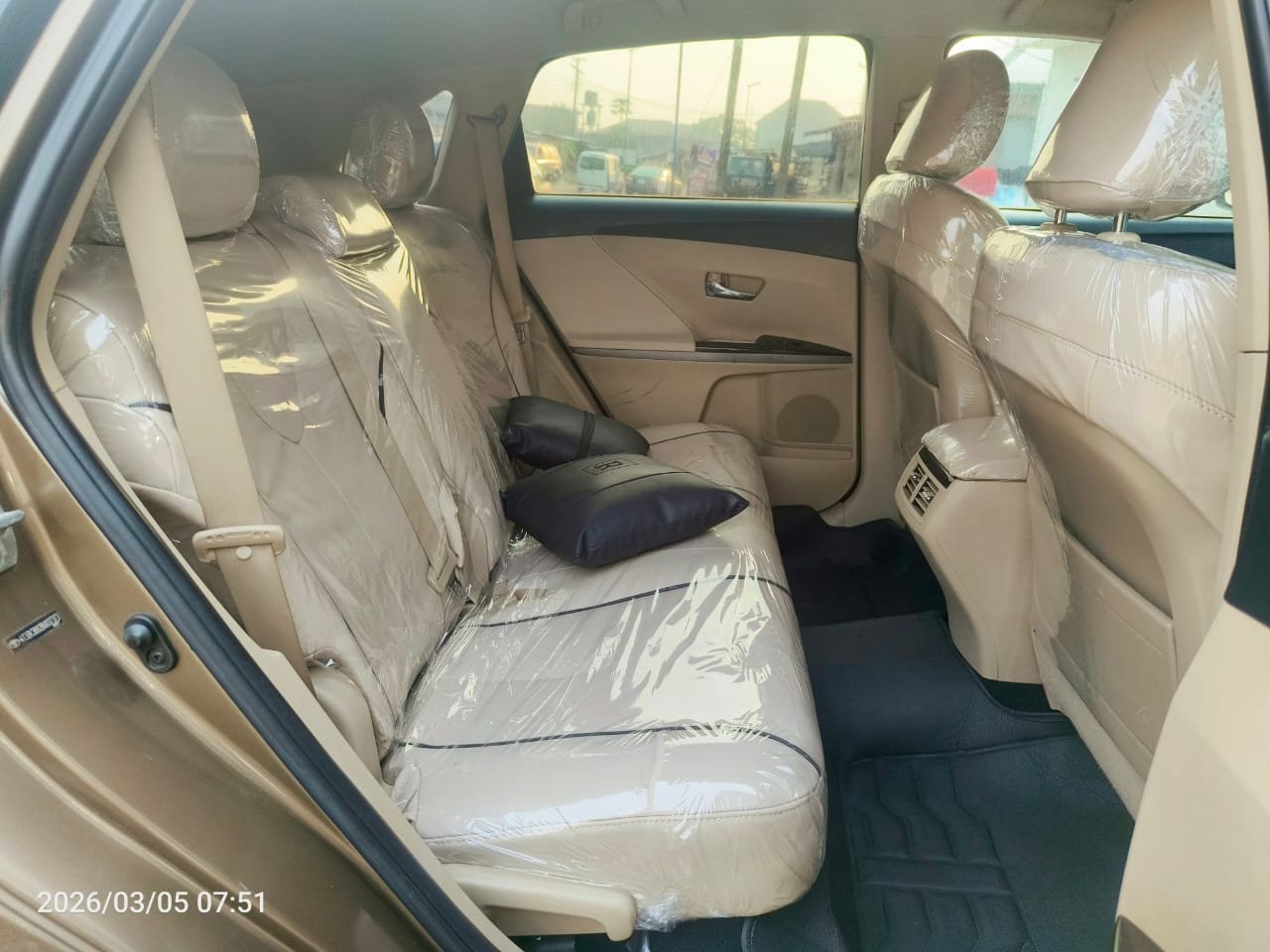 A picture of 2010 Toyota venza