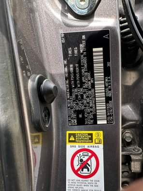 A picture of 2016 Toyota Highlander XLE 4months used unregistered with duty price