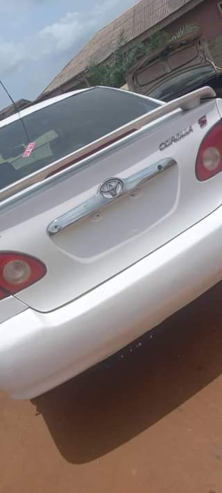 A picture of Toyota Corolla 2004