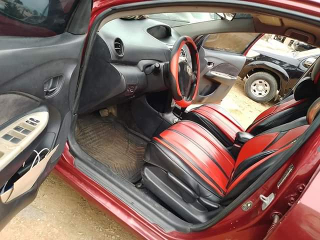 A picture of TOYOTA YARIS 08063194033