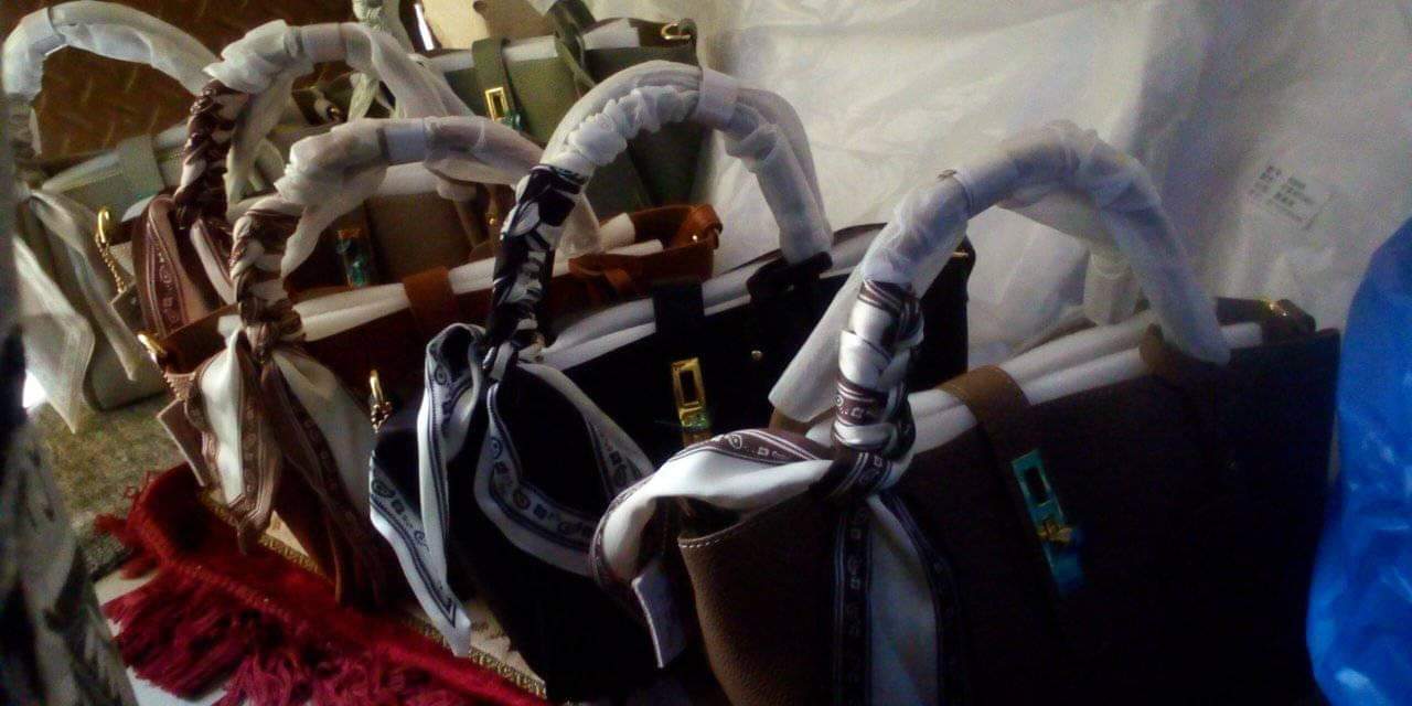 A picture of Pure leather handbags