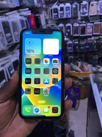 A picture of iPhone XR