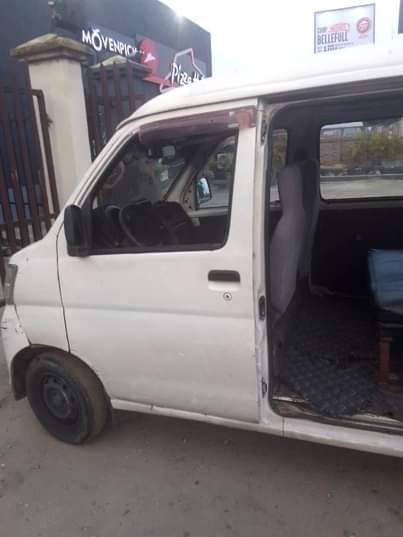 A picture of FOR SERIOUS BUYER S ONLY HIJET BUS AUTOMATIC ENGINE AND