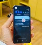 A picture of Samsung Galaxy S10e