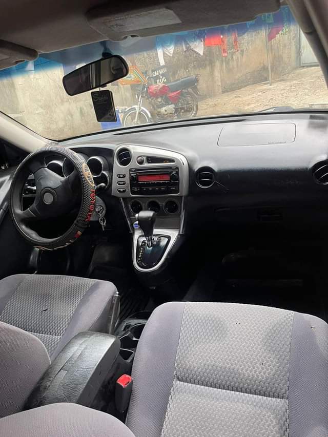 A picture of 2006 Toyota matrix registered