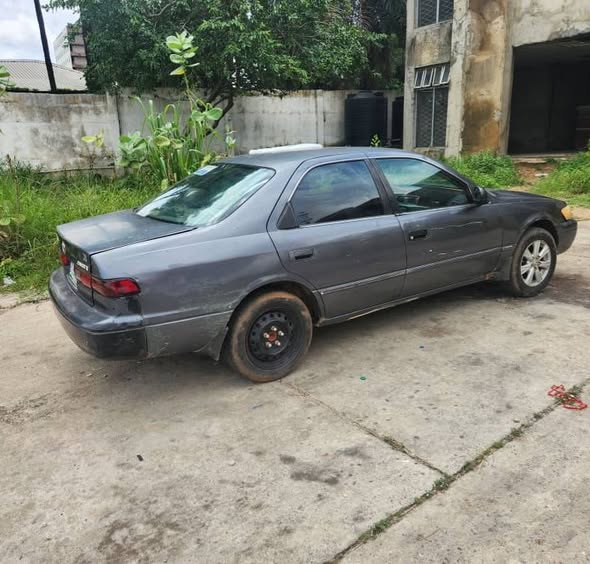 A picture of Very Sound Toyota Camry Pencil 08130805979