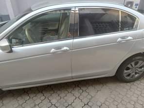 A picture of 2005 Honda Accord evil spirit at 2 2m Everything is