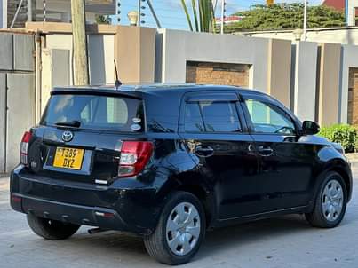 A picture of Toyota Ist New model