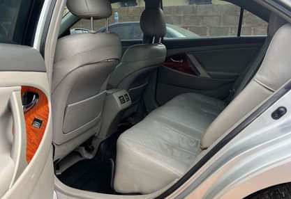 A picture of 2010 Toyota camry XLE Neatly used first body Accident free