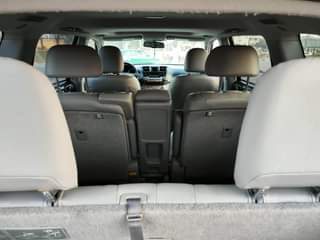 A picture of Direct Belgium Toyota Highlander 2010 on belt limited edition fullest