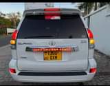A picture of TOYOTA LAND CRUISER PRADO BEI MILIONI 57