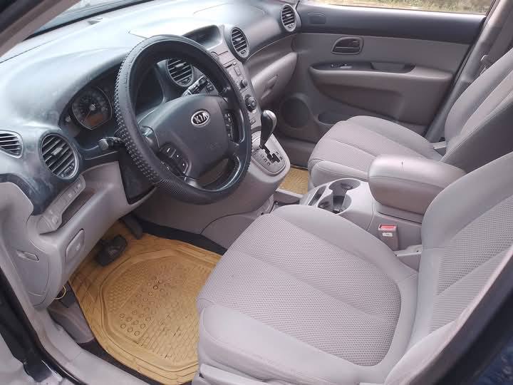 A picture of KiA Rondo 2008