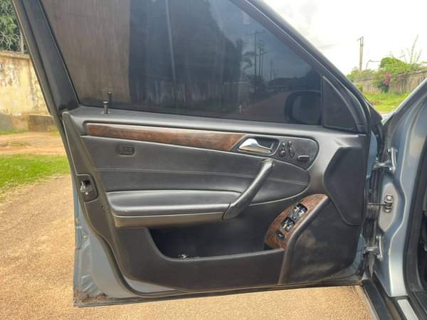 A picture of Clean used Mercedes Benz c230 2006 model with duty Location