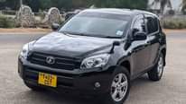A picture of Toyota Rav4 miss tz gari cc 2360 kali sana Bei