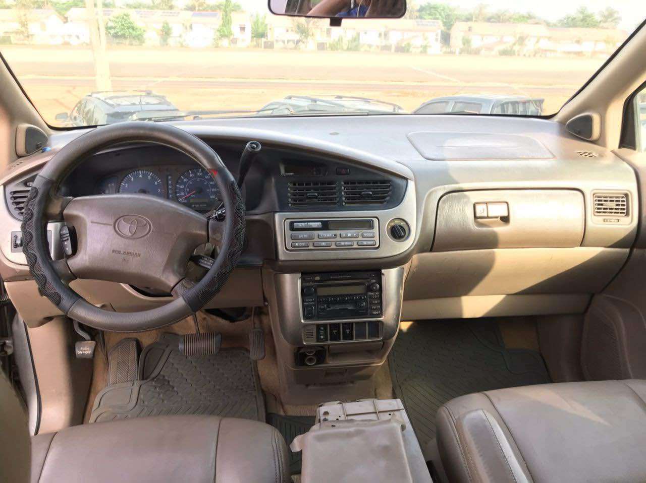A picture of Distress sale Toyota Sienna XLE 2002 Model