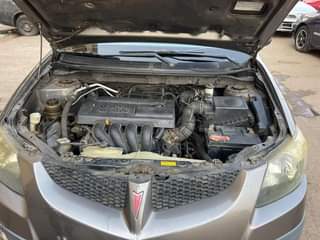 A picture of Pontiac vibe 04 direct partially painted engine and gear and
