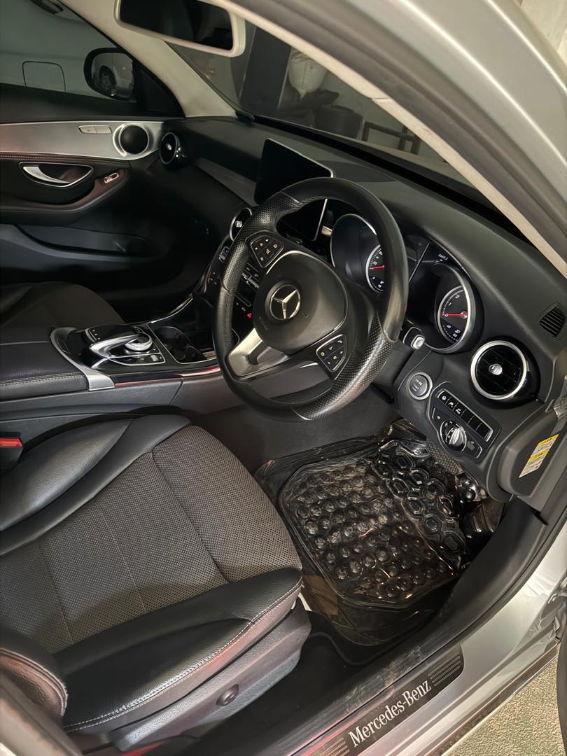 A picture of MERCEDES BENZ C200 2015