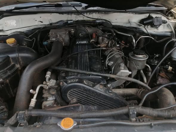 A picture of landcruiser v8