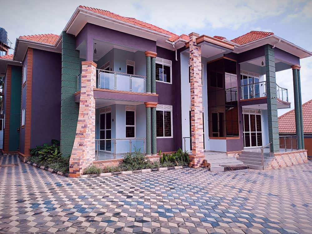 A picture of Kira Kampala house for sale six bedroom 0703733373