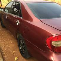 A picture of 2004 TOYOTA CAMRY LE