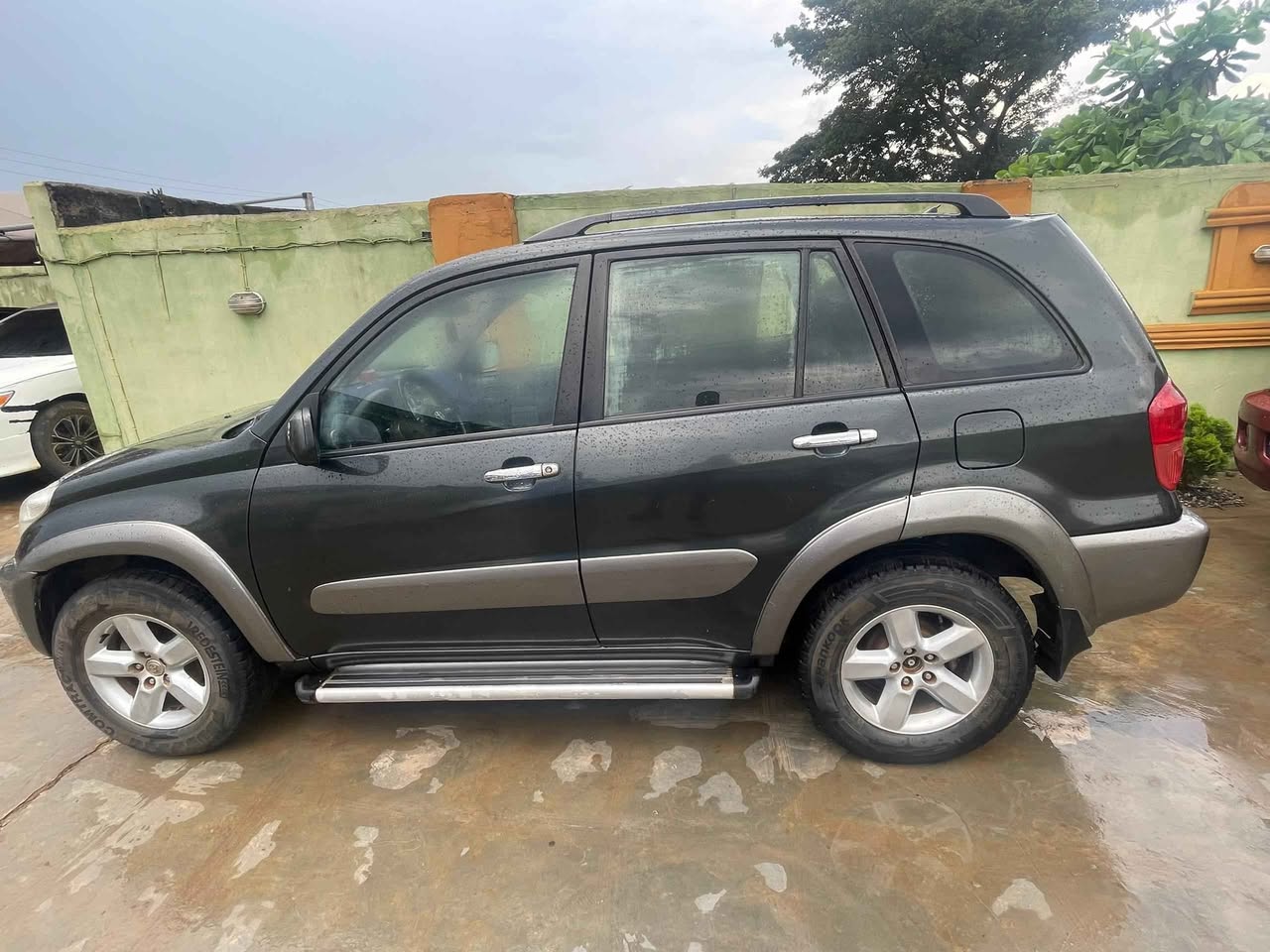 A picture of Toyota Rav 4 2005
