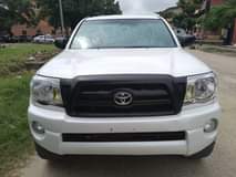 A picture of 2007 Toyota Tacoma tokumbo with reverse camera Price 8m Location