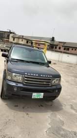 A picture of This is 2008 Tokunbo standard Range rover sport with factory
