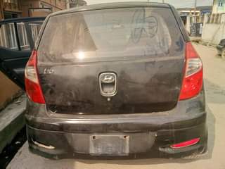 A picture of Hyundai i10 2013