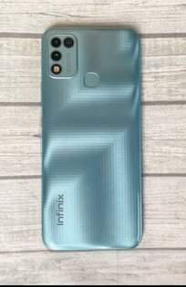 A picture of Infinix Hot 10 play bado mpya inakaa na CHaji siku