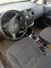 A picture of Kia Rio 2012 manual gear