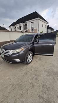 A picture of 2013 TOYOTA HIGHLANDER FOR SALE Belgium Grade Engine very silent