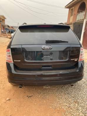 A picture of 2007 Ford edge tokumbo Price 5 3m Location Ajasa command