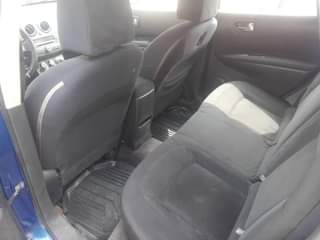 A picture of Nissan rogue 09