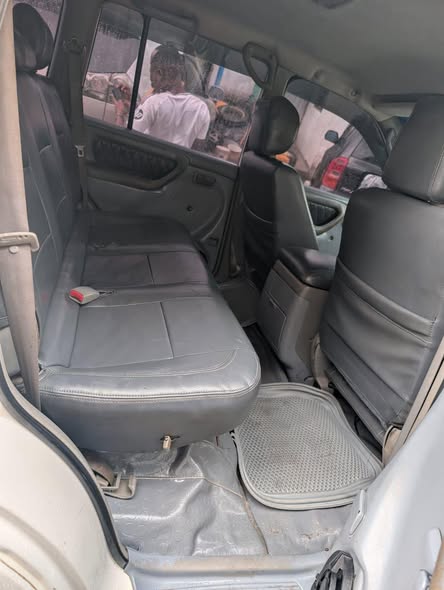 A picture of LAND CRUISER GX