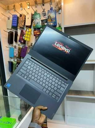 A picture of LENOVO V14 IGL