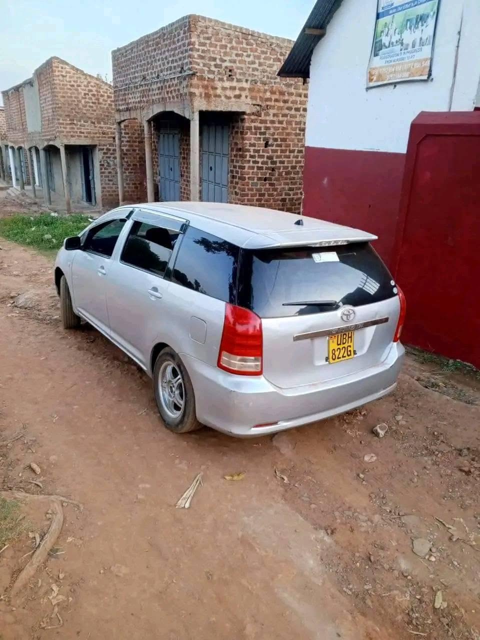 A picture of Quick sale njagala muvuzi 14m call me or watsap 0706919967