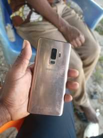 A picture of Samsung s9 